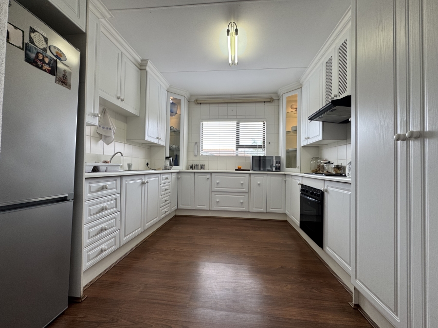 2 Bedroom Property for Sale in Flamwood North West